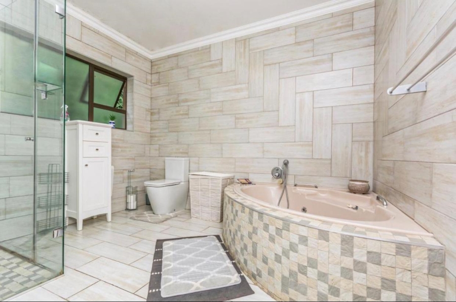 4 Bedroom Property for Sale in Eagle Canyon Golf Estate Gauteng