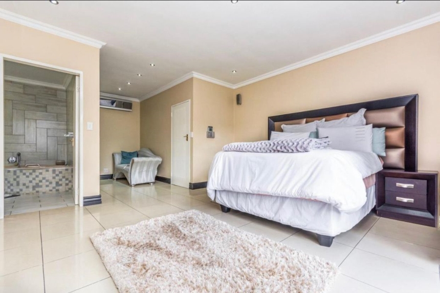 4 Bedroom Property for Sale in Eagle Canyon Golf Estate Gauteng