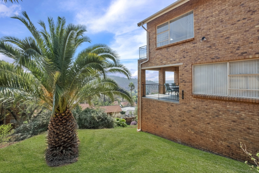 4 Bedroom Property for Sale in Helderkruin Gauteng