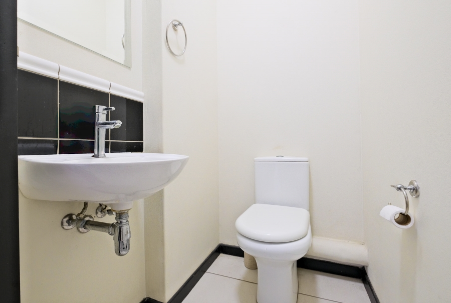 To Let 1 Bedroom Property for Rent in Rivonia Gauteng