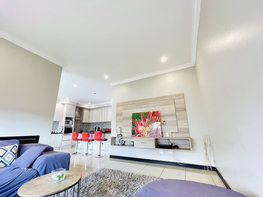 4 Bedroom Property for Sale in Kosmosdal Gauteng