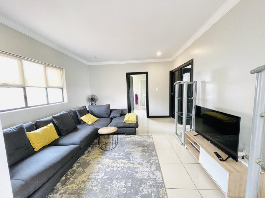 4 Bedroom Property for Sale in Kosmosdal Gauteng