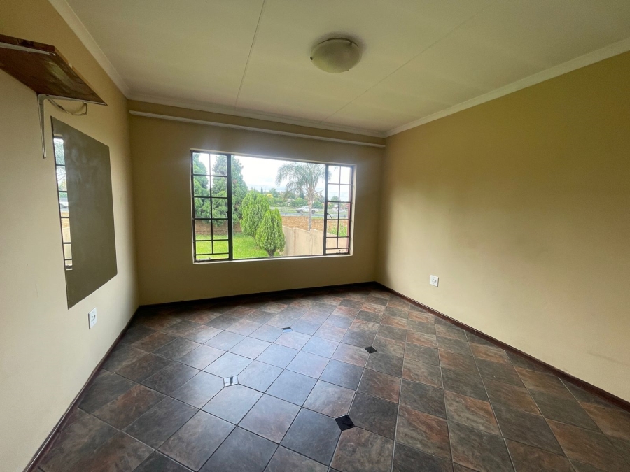 3 Bedroom Property for Sale in Thatchfield Estate Gauteng