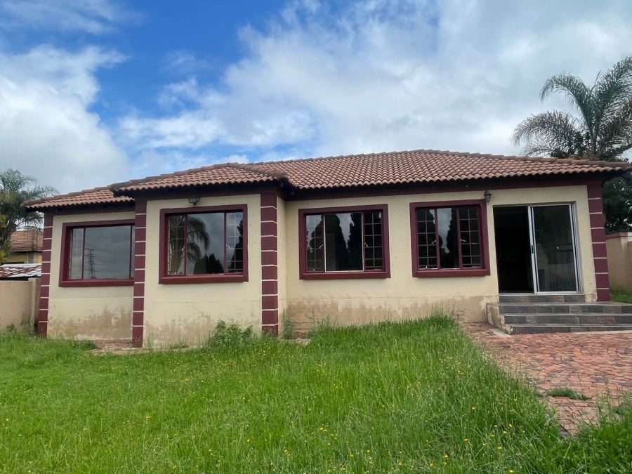 3 Bedroom Property for Sale in Thatchfield Estate Gauteng
