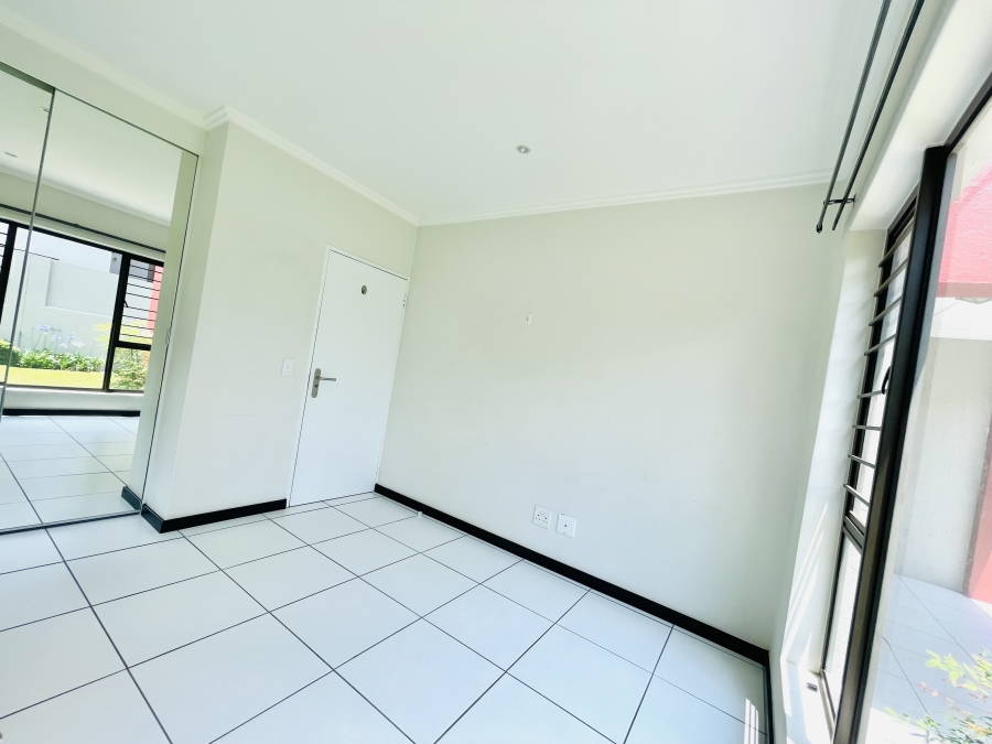 To Let 1 Bedroom Property for Rent in Fourways Gauteng