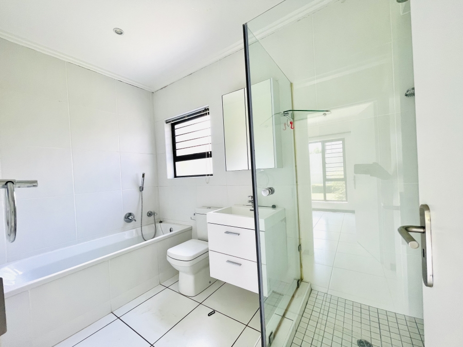 To Let 1 Bedroom Property for Rent in Fourways Gauteng