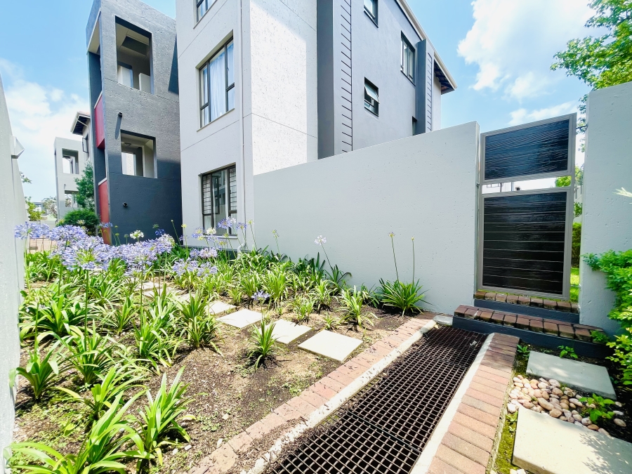 To Let 1 Bedroom Property for Rent in Fourways Gauteng