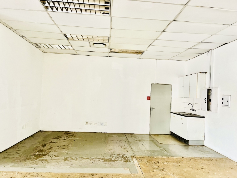 To Let commercial Property for Rent in Princess A H Gauteng