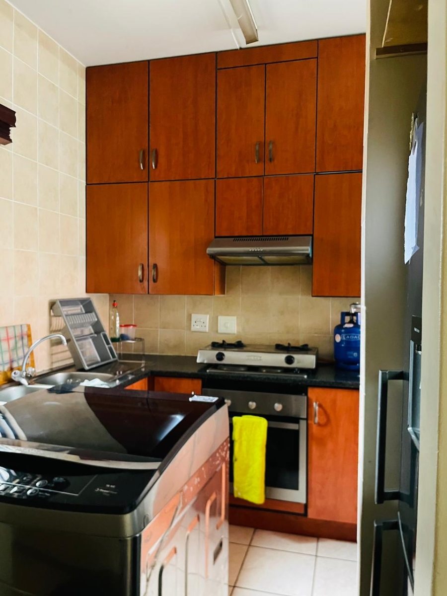 To Let 2 Bedroom Property for Rent in Pineslopes Gauteng