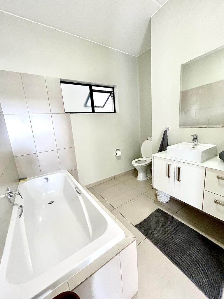 3 Bedroom Property for Sale in North Riding Gauteng