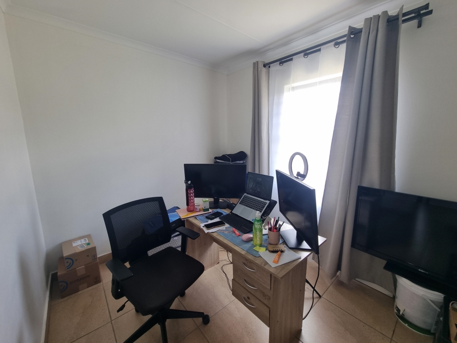 To Let 3 Bedroom Property for Rent in Witpoortjie Gauteng