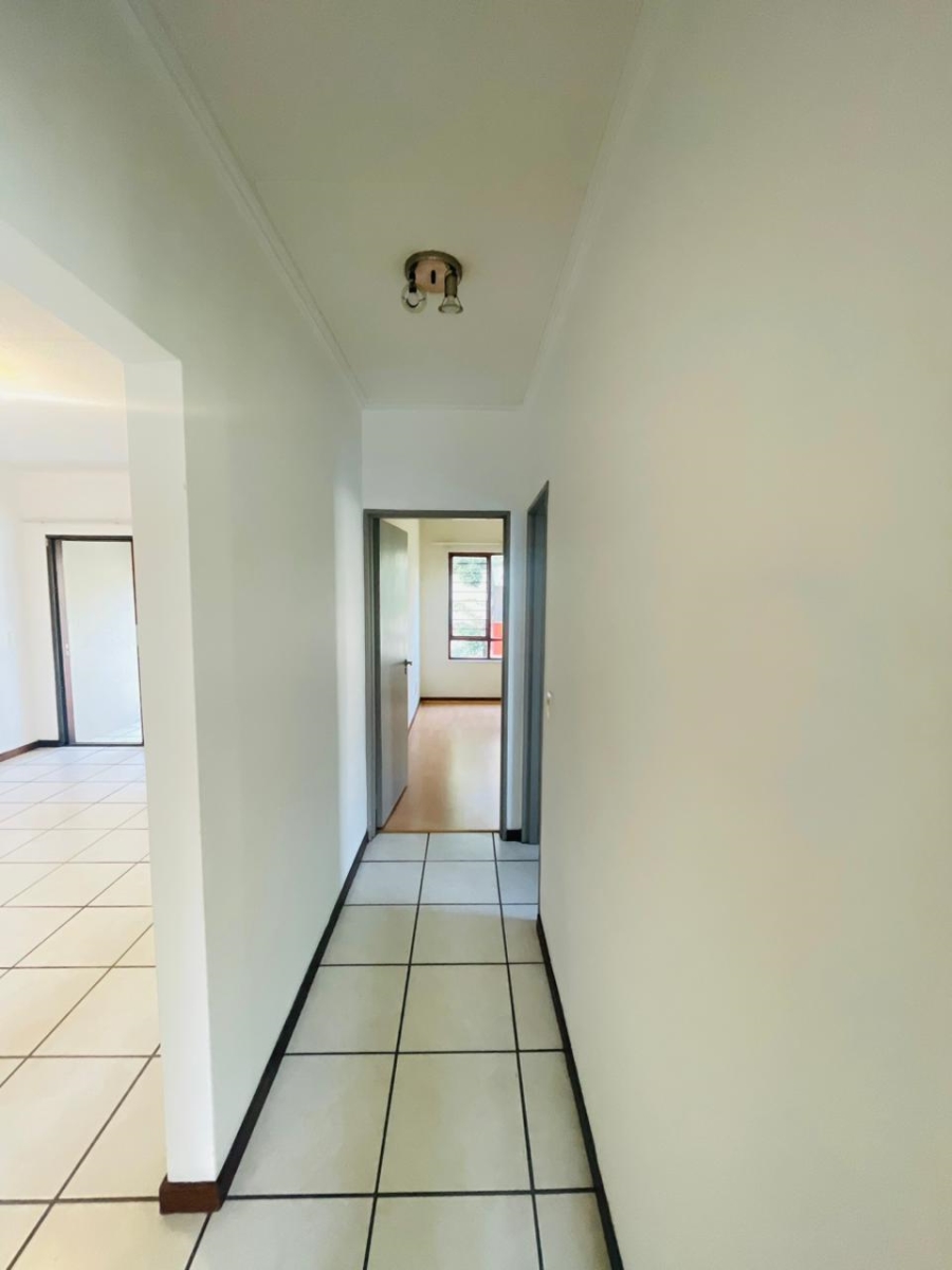 To Let 2 Bedroom Property for Rent in Fourways Gauteng