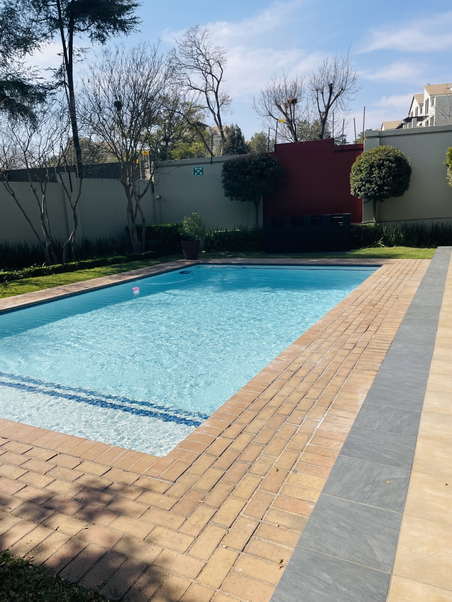 To Let 2 Bedroom Property for Rent in Fourways Gauteng