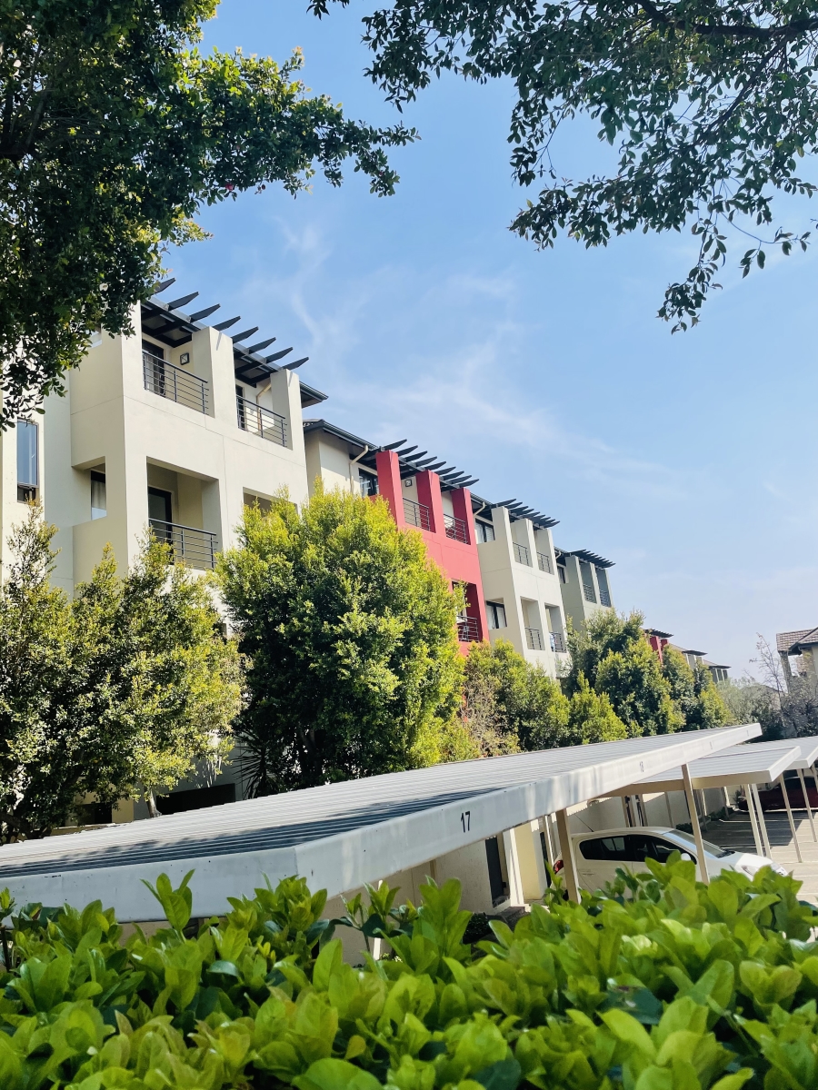 To Let 2 Bedroom Property for Rent in Fourways Gauteng