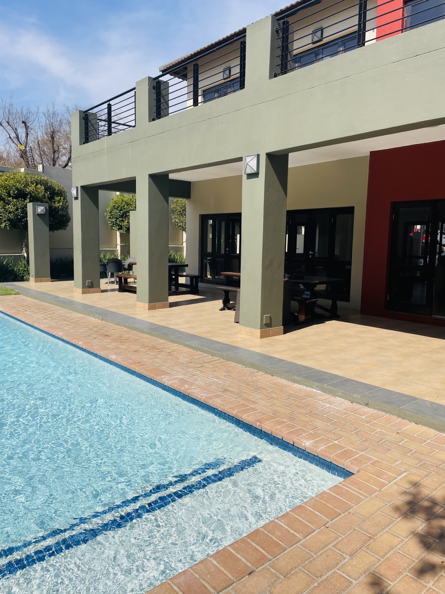 To Let 2 Bedroom Property for Rent in Fourways Gauteng