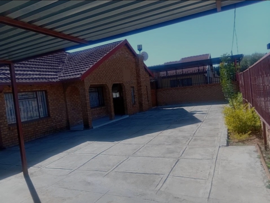 To Let 3 Bedroom Property for Rent in Soshanguve AA Gauteng