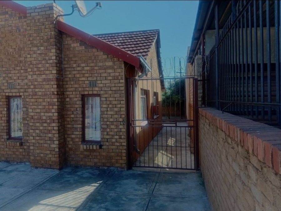 To Let 3 Bedroom Property for Rent in Soshanguve AA Gauteng