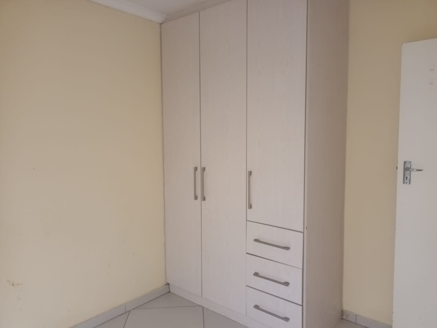 2 Bedroom Property for Sale in Rosslyn Gauteng