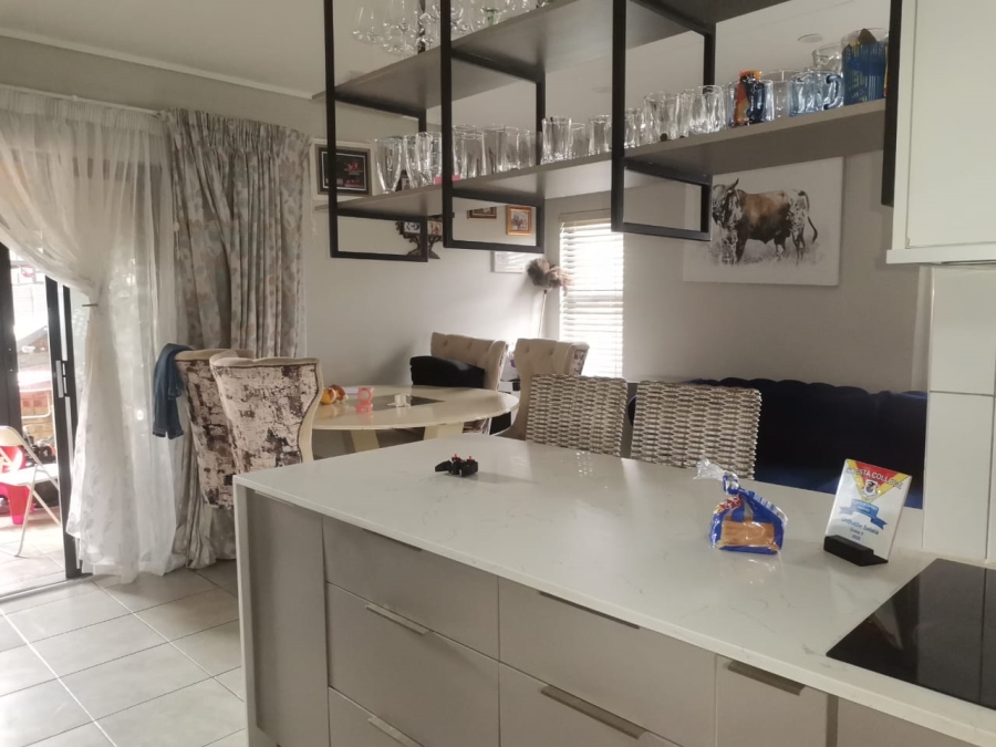 3 Bedroom Property for Sale in Lotus Gardens Gauteng