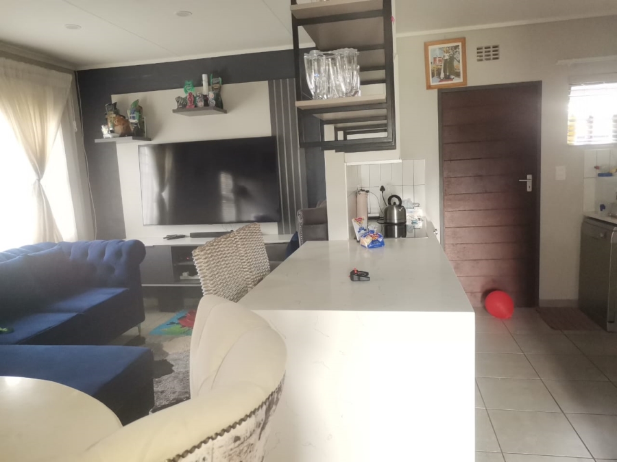 3 Bedroom Property for Sale in Lotus Gardens Gauteng