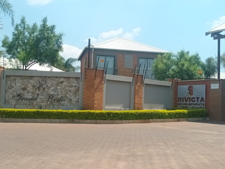 2 Bedroom Property for Sale in Andeon AH Gauteng