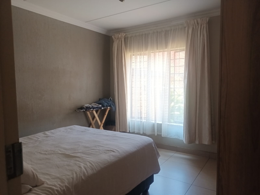 2 Bedroom Property for Sale in Andeon AH Gauteng
