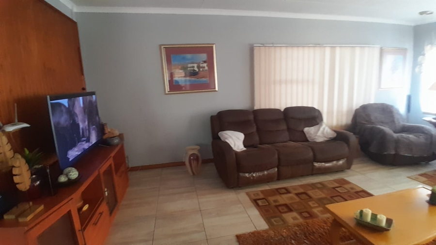 3 Bedroom Property for Sale in Pretoriusrus Gauteng