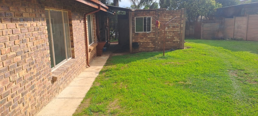 4 Bedroom Property for Sale in Suiderberg Gauteng