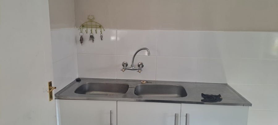 4 Bedroom Property for Sale in Suiderberg Gauteng