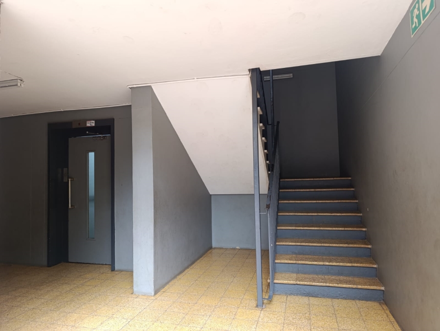 2 Bedroom Property for Sale in Sunnyside Gauteng