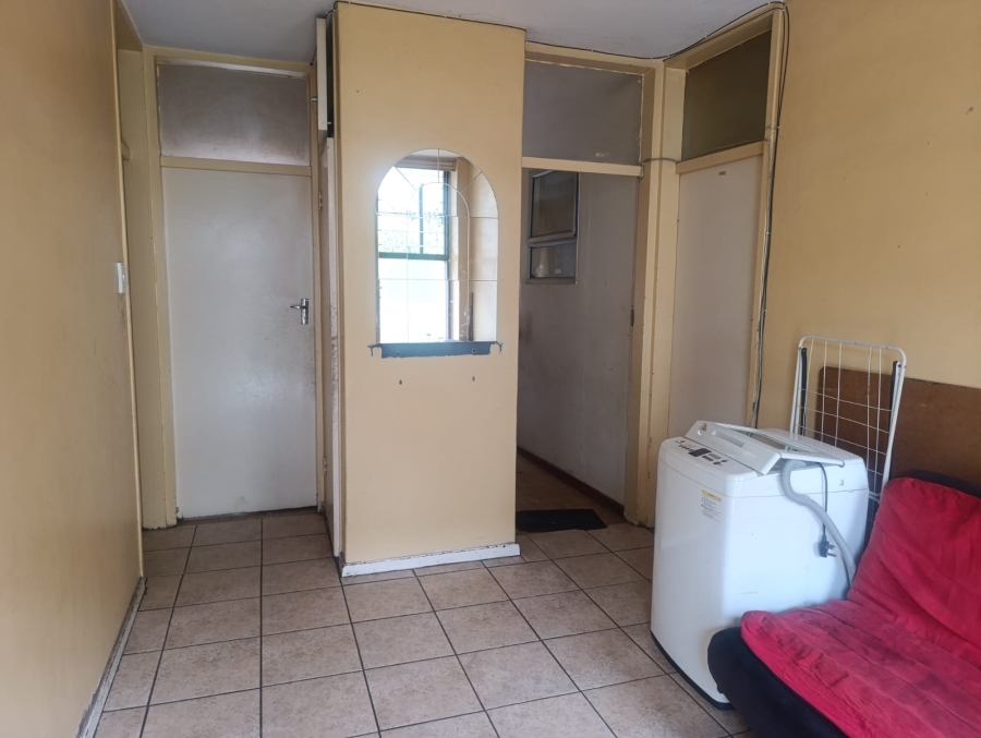 2 Bedroom Property for Sale in Sunnyside Gauteng