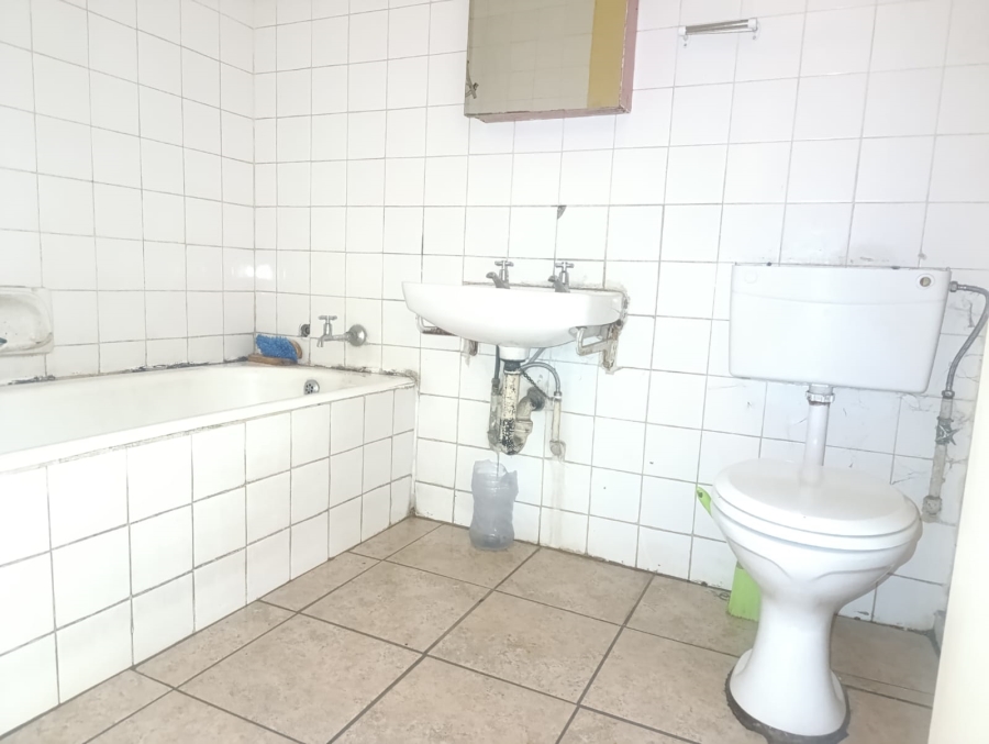 2 Bedroom Property for Sale in Sunnyside Gauteng