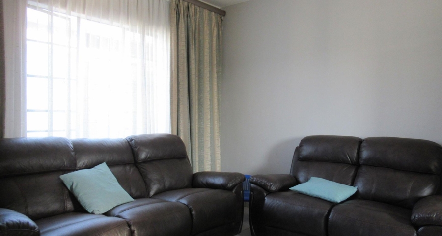 2 Bedroom Property for Sale in Fleurhof Gauteng