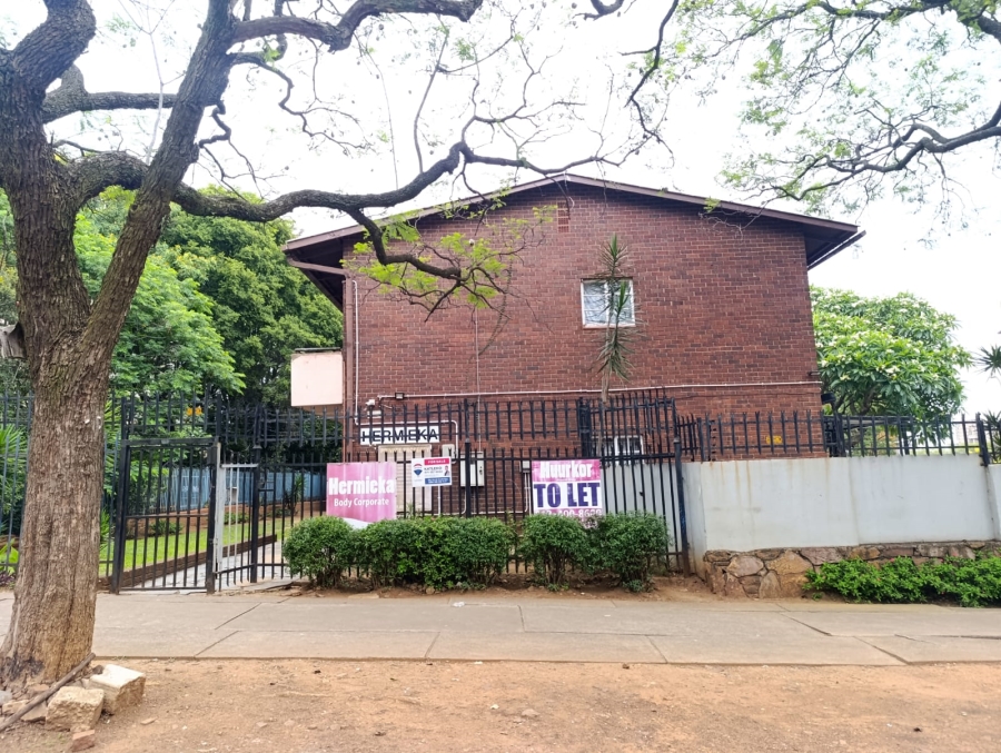 2 Bedroom Property for Sale in Baileys Muckleneuk Gauteng