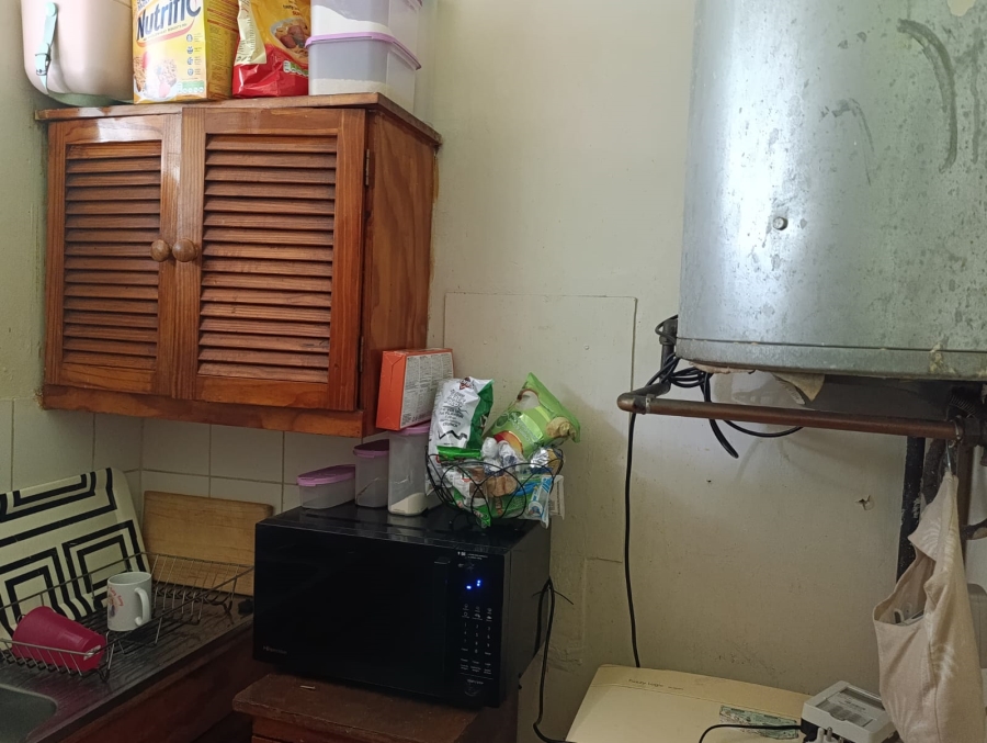 2 Bedroom Property for Sale in Baileys Muckleneuk Gauteng