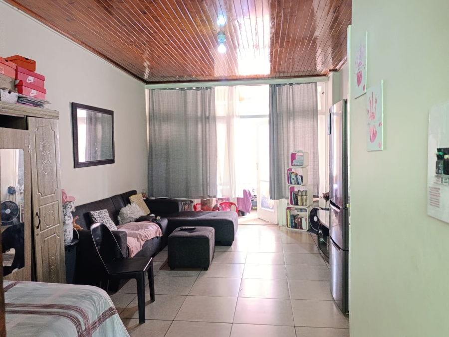 2 Bedroom Property for Sale in Baileys Muckleneuk Gauteng