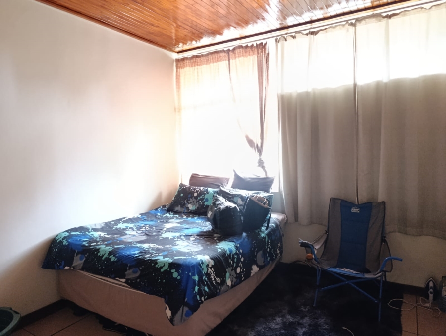 2 Bedroom Property for Sale in Baileys Muckleneuk Gauteng