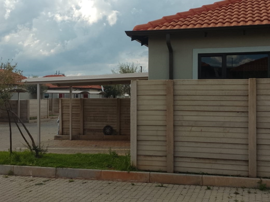 2 Bedroom Property for Sale in Alliance Gauteng