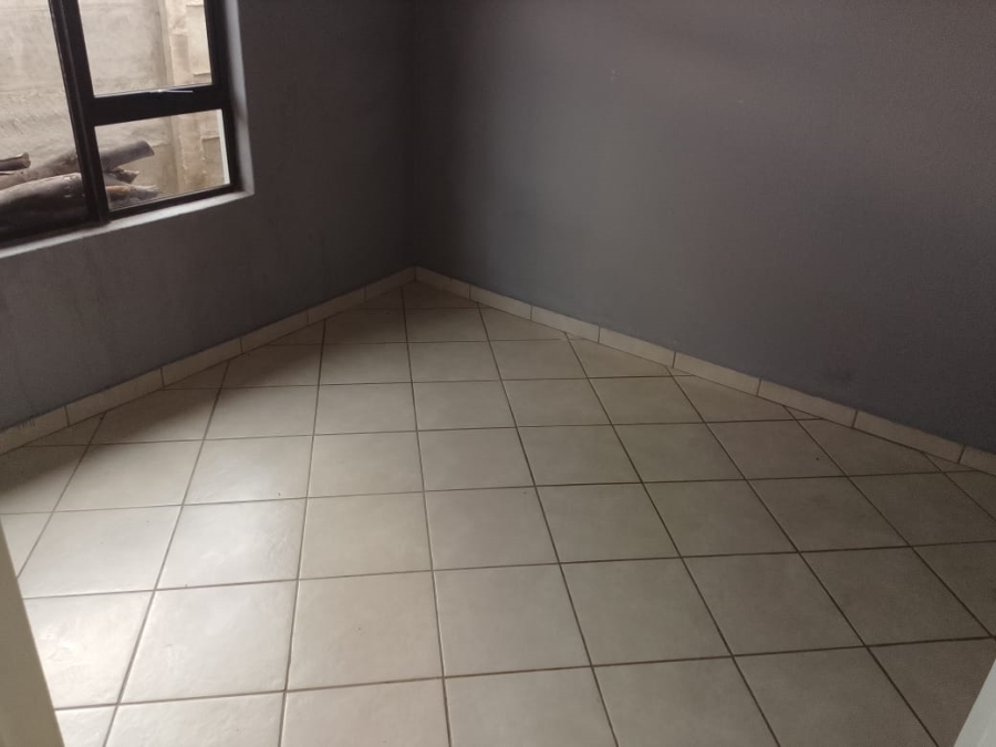 2 Bedroom Property for Sale in Alliance Gauteng