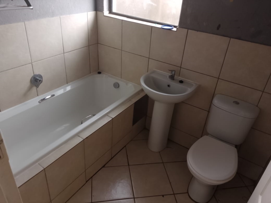 2 Bedroom Property for Sale in Alliance Gauteng