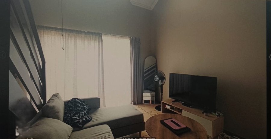 1 Bedroom Property for Sale in Hillcrest Gauteng