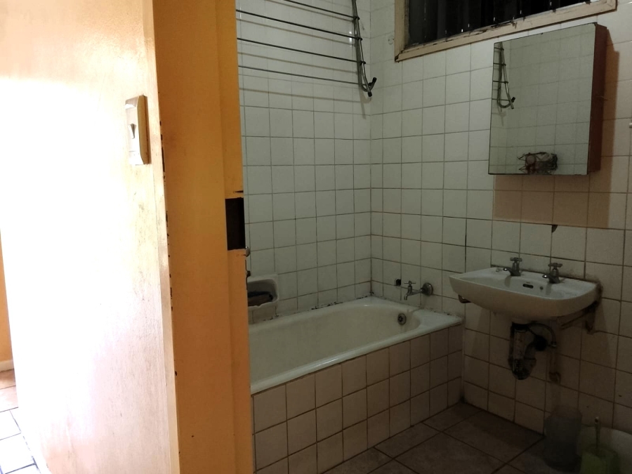 2 Bedroom Property for Sale in Sunnyside Gauteng