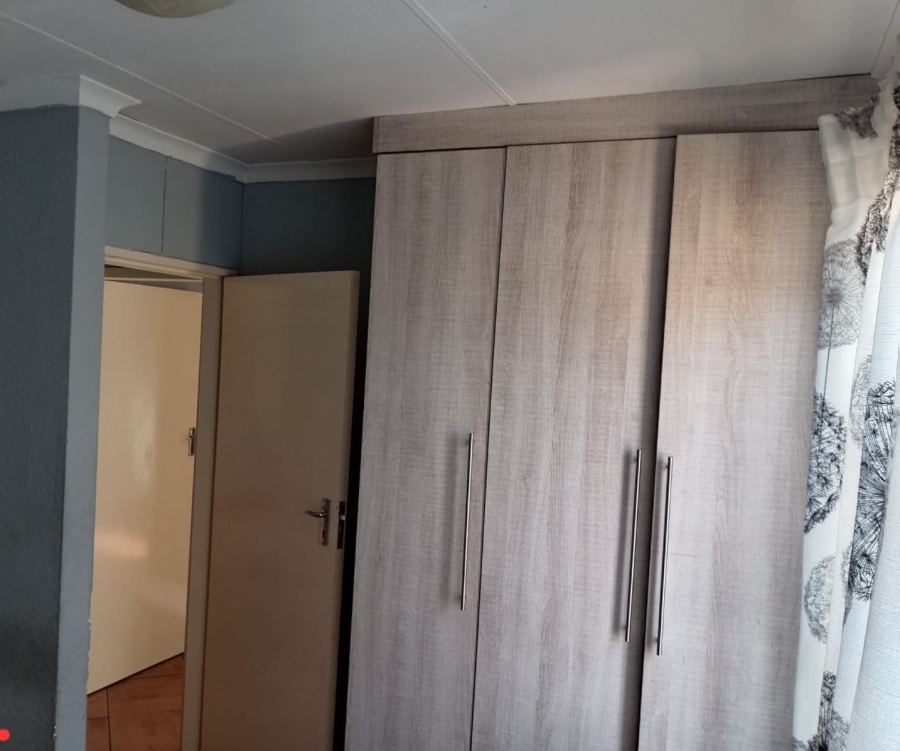 3 Bedroom Property for Sale in Elandspoort Gauteng