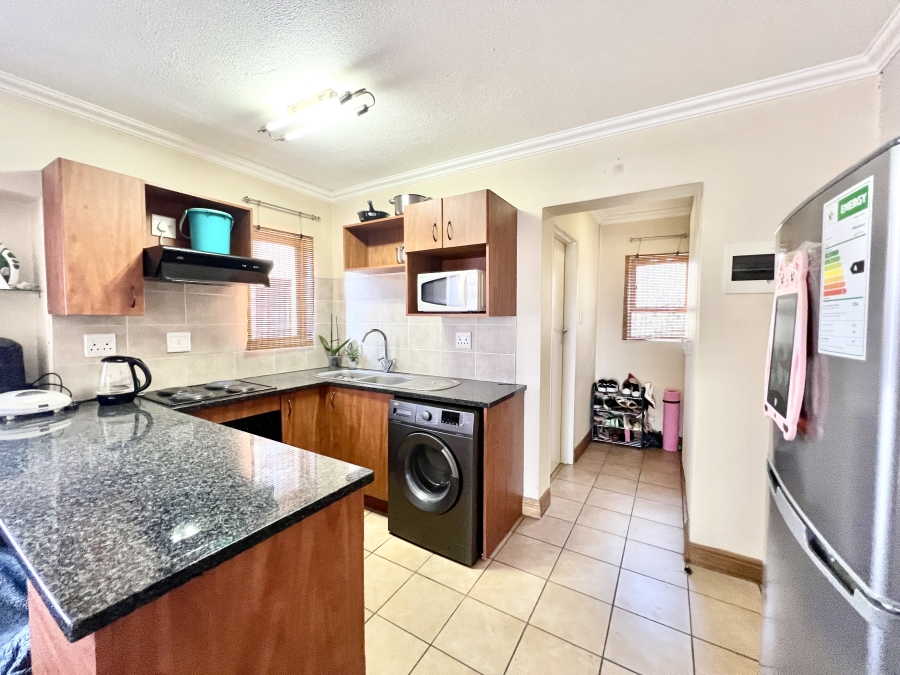 1 Bedroom Property for Sale in Halfway Gardens Gauteng
