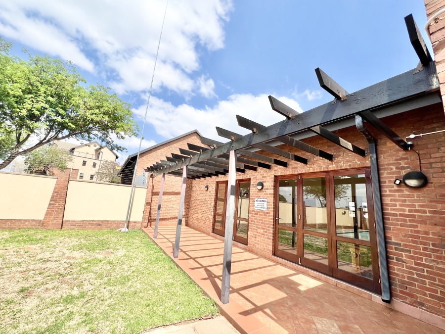 1 Bedroom Property for Sale in Halfway Gardens Gauteng