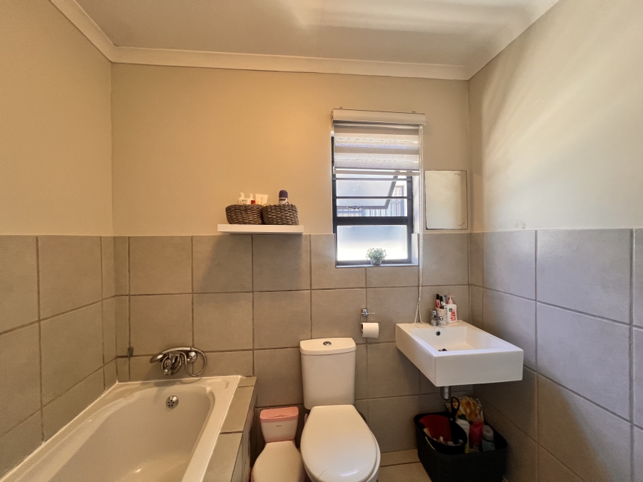 3 Bedroom Property for Sale in Summerset Gauteng