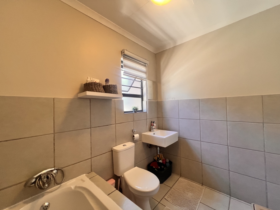 3 Bedroom Property for Sale in Summerset Gauteng