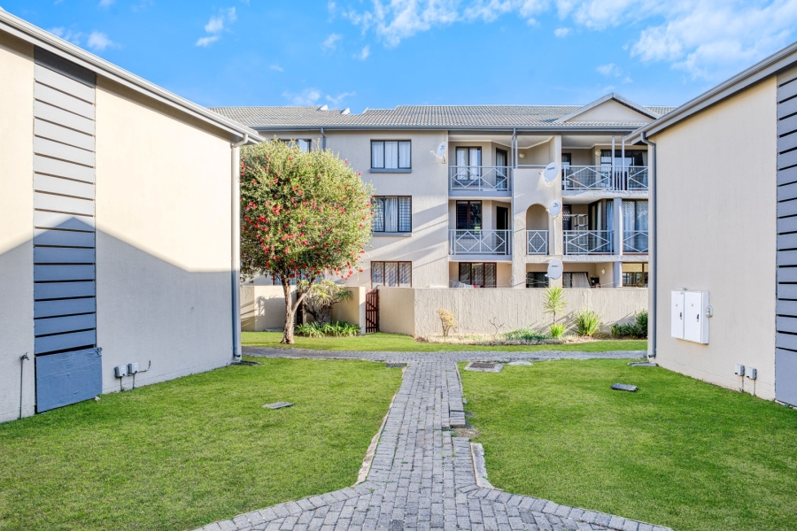 1 Bedroom Property for Sale in Victory Park Gauteng