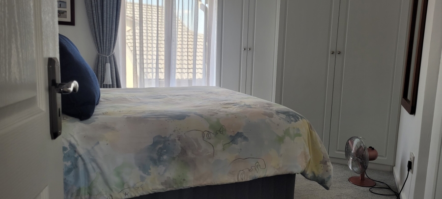 1 Bedroom Property for Sale in Victory Park Gauteng