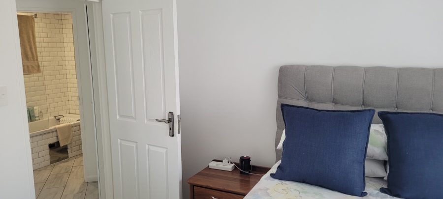 1 Bedroom Property for Sale in Victory Park Gauteng